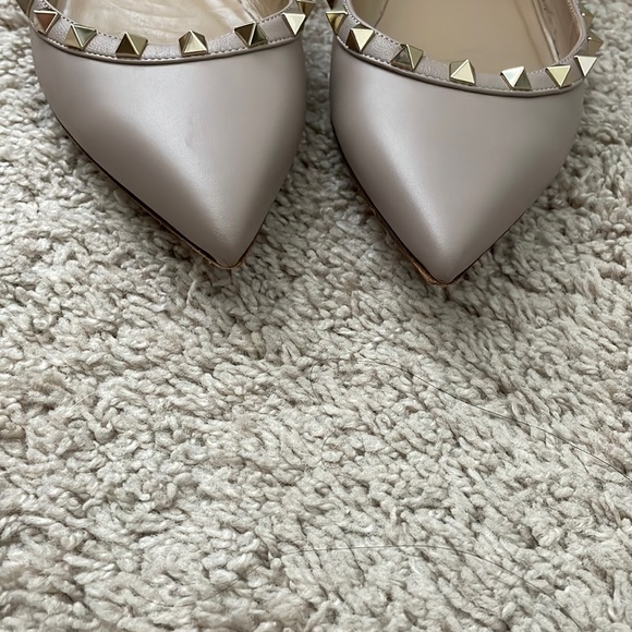 Valentino Garavani Flats - Picture 5 of 7